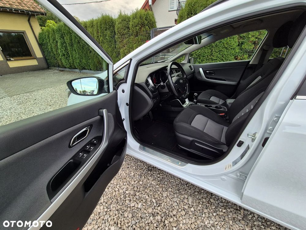 Kia Ceed 1.6 GDI Fifa World Cup Edition - 21