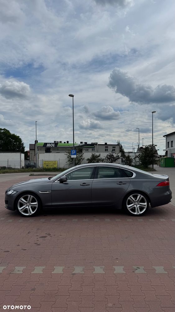 Jaguar XF 2.0 i4D Prestige - 5
