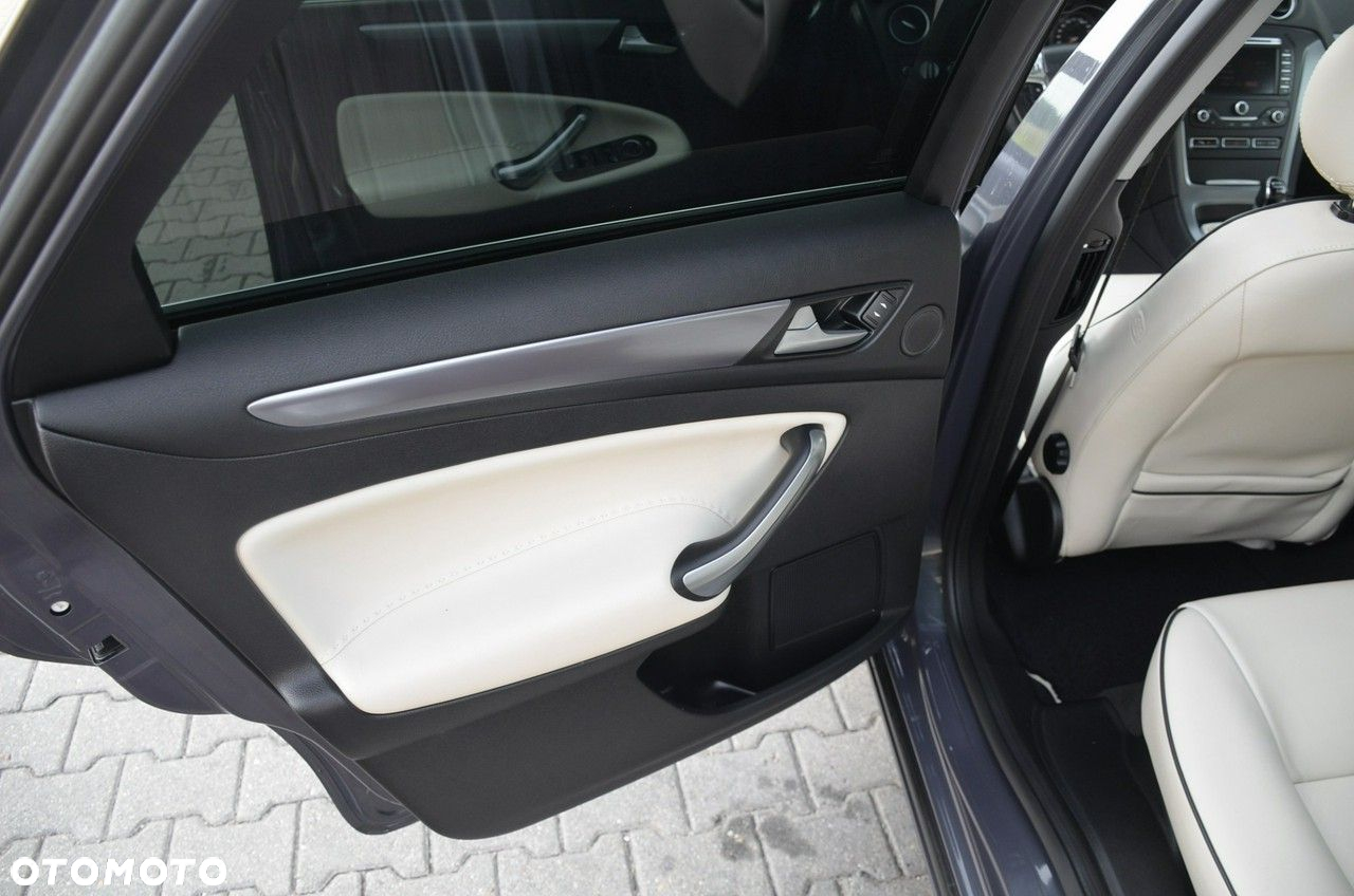 Ford Mondeo - 16