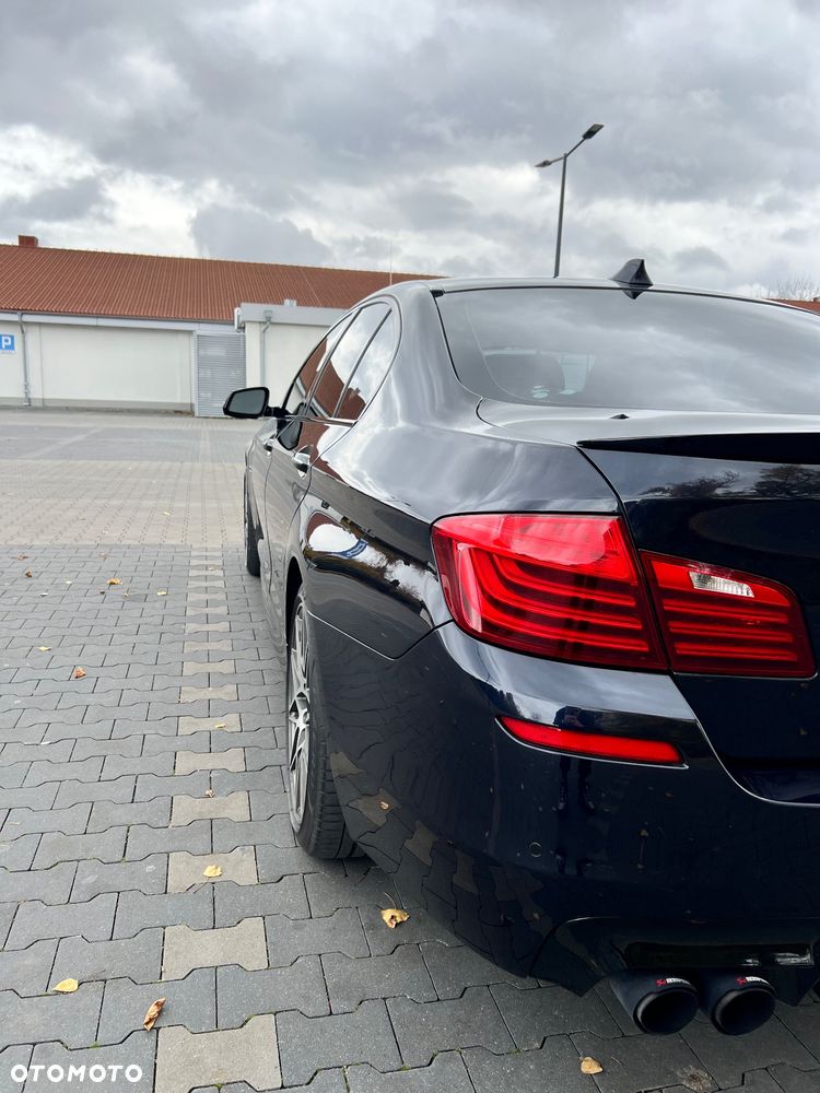 BMW Seria 5 535i xDrive - 12