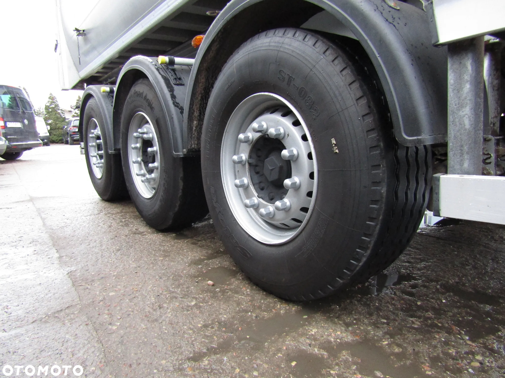 Granalu S3NA10 / 27m3 / ALUMINIOWA / OŚ PODNOSZONA / 5,1T - 4