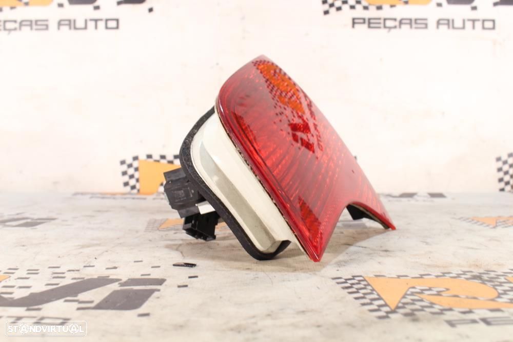 Farolim Direito Audi A4 (8Ec, B7)  8E5945094a / Passageiro Da Mala Sed - 10