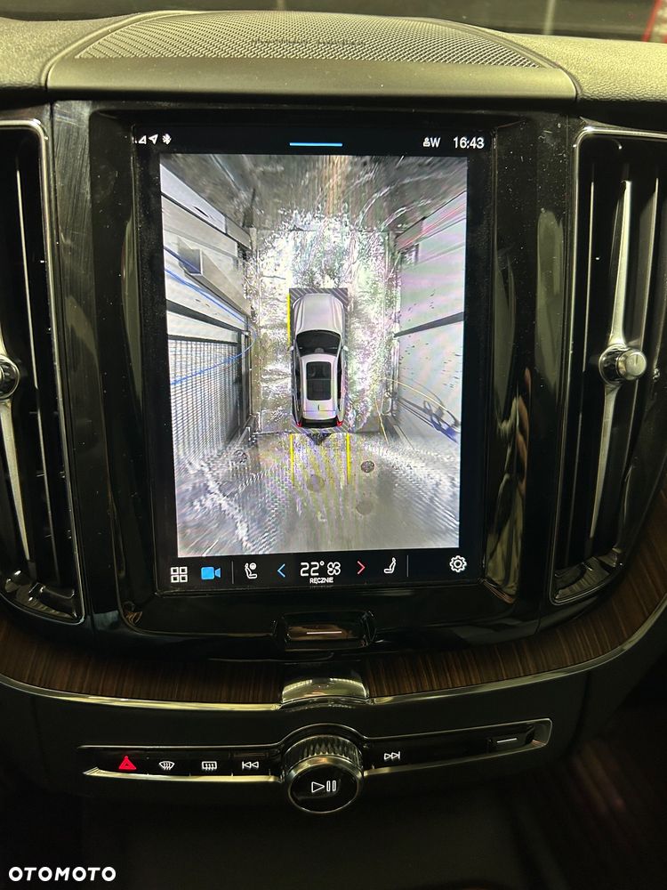 Volvo XC 60 T8 AWD Recharge Geartronic RDesign - 22