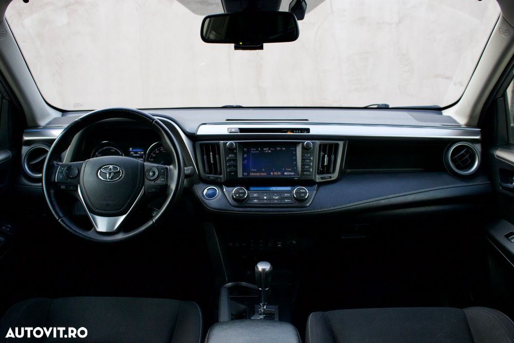 Toyota RAV4 2.5 VVT-i 4x4 Luxury - 3