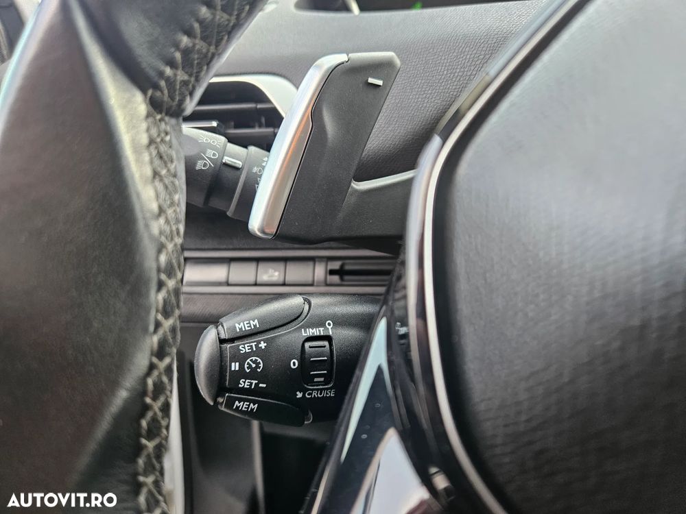 Peugeot 3008 PureTech 130 Stop & Start EAT6 Allure - 18