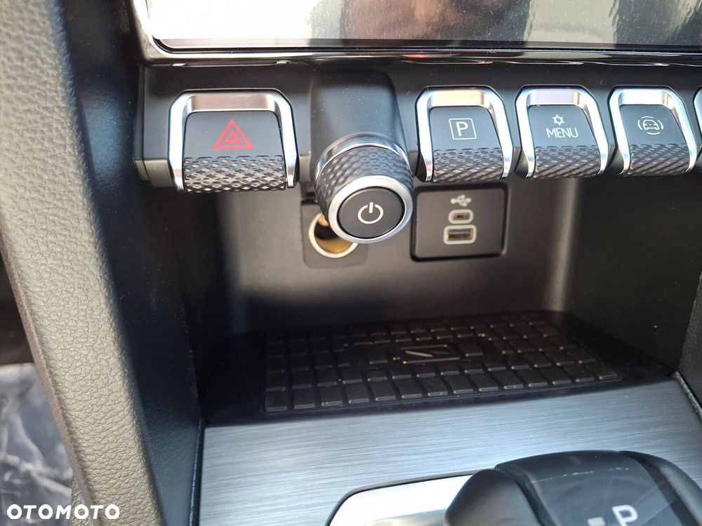 Volkswagen Amarok - 15