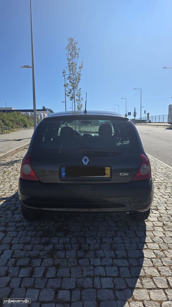 Renault Clio 1.2 16V SE Extreme - 5
