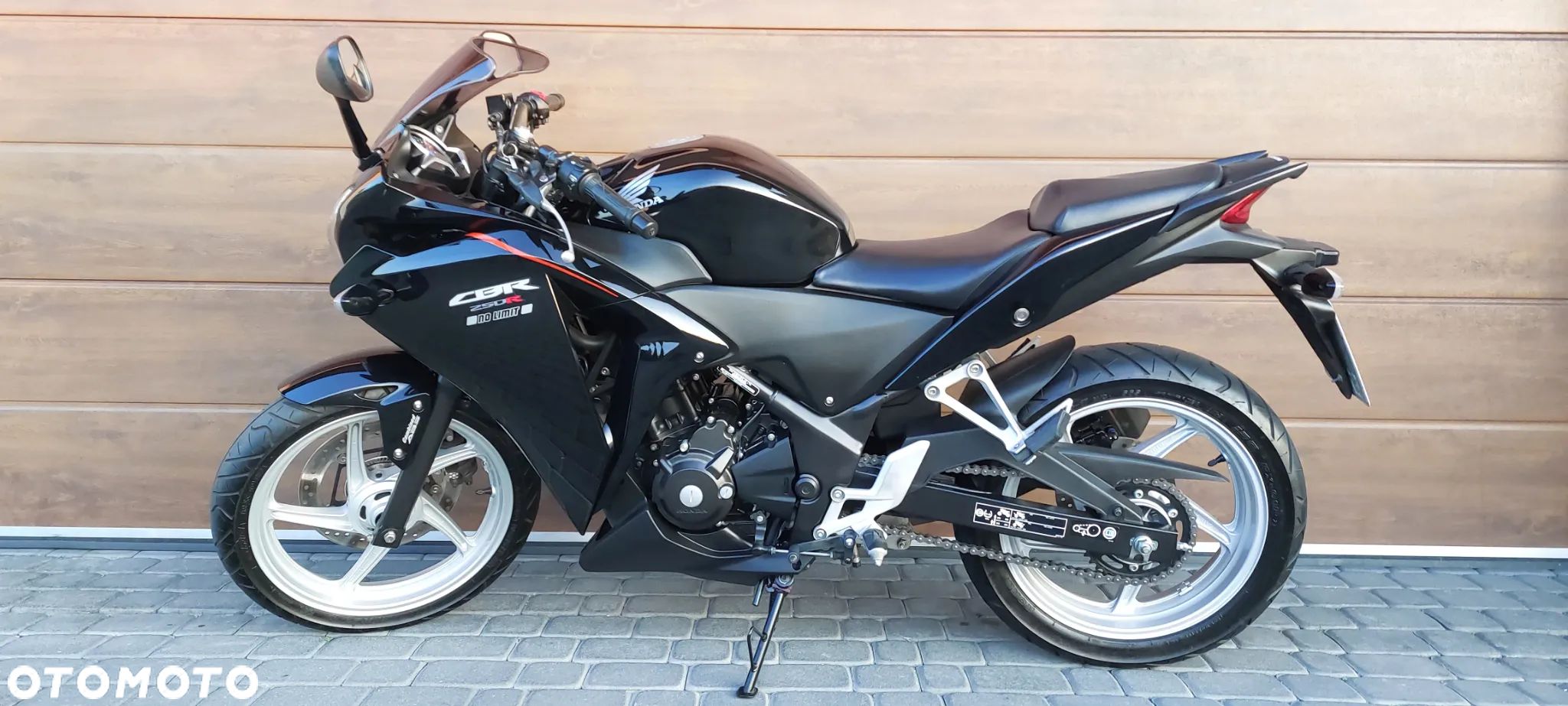 Honda CBR - 1