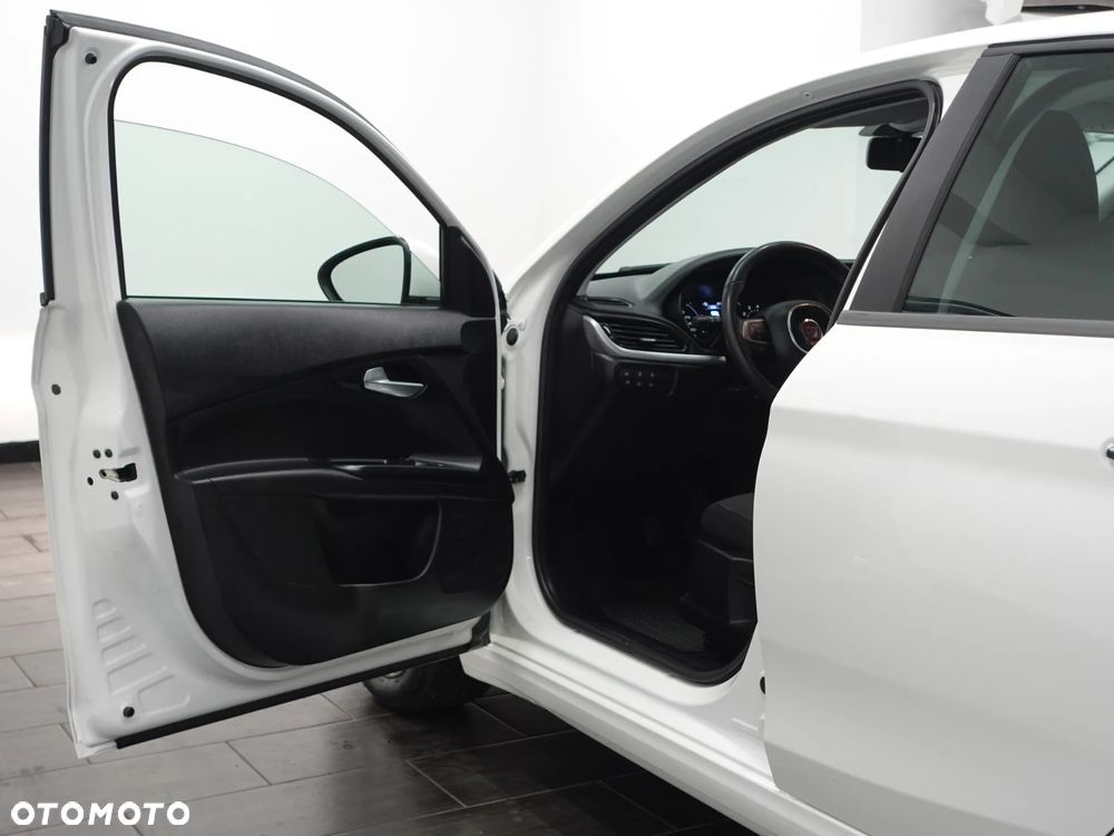 Fiat Tipo 1.4 16v Easy - 19