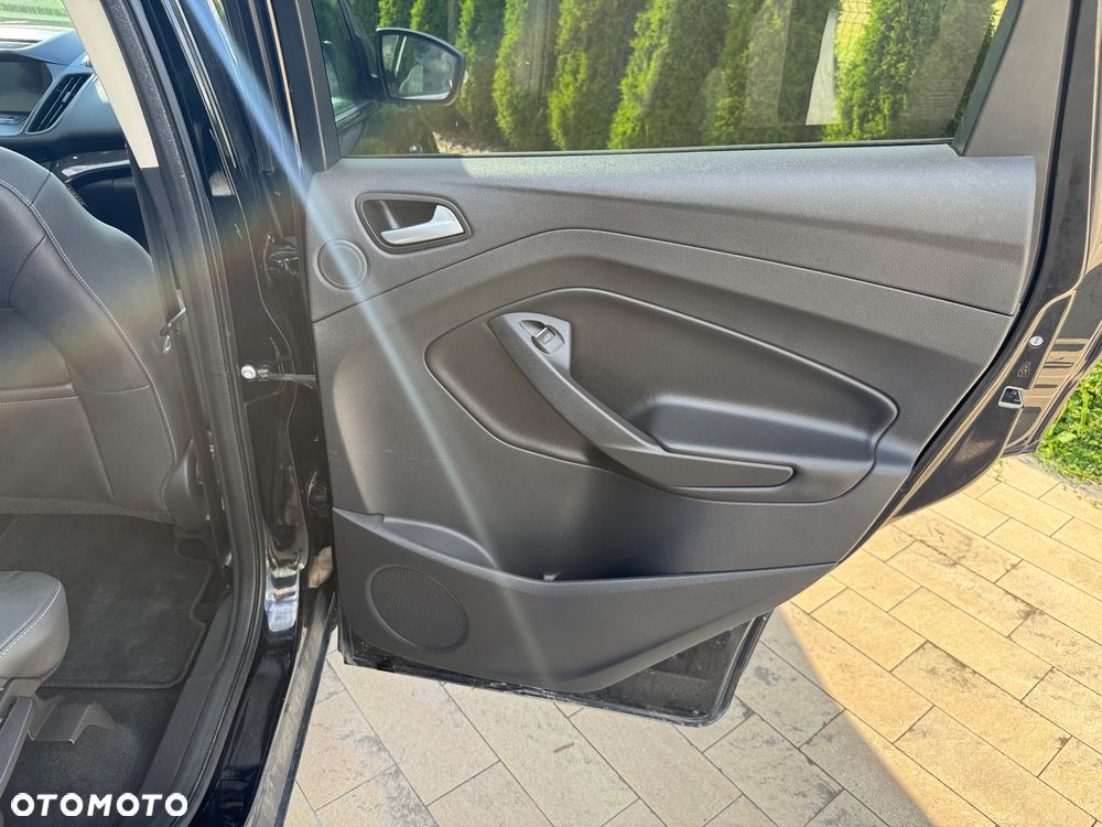 Ford Kuga 1.5 EcoBoost FWD Titanium X - 29