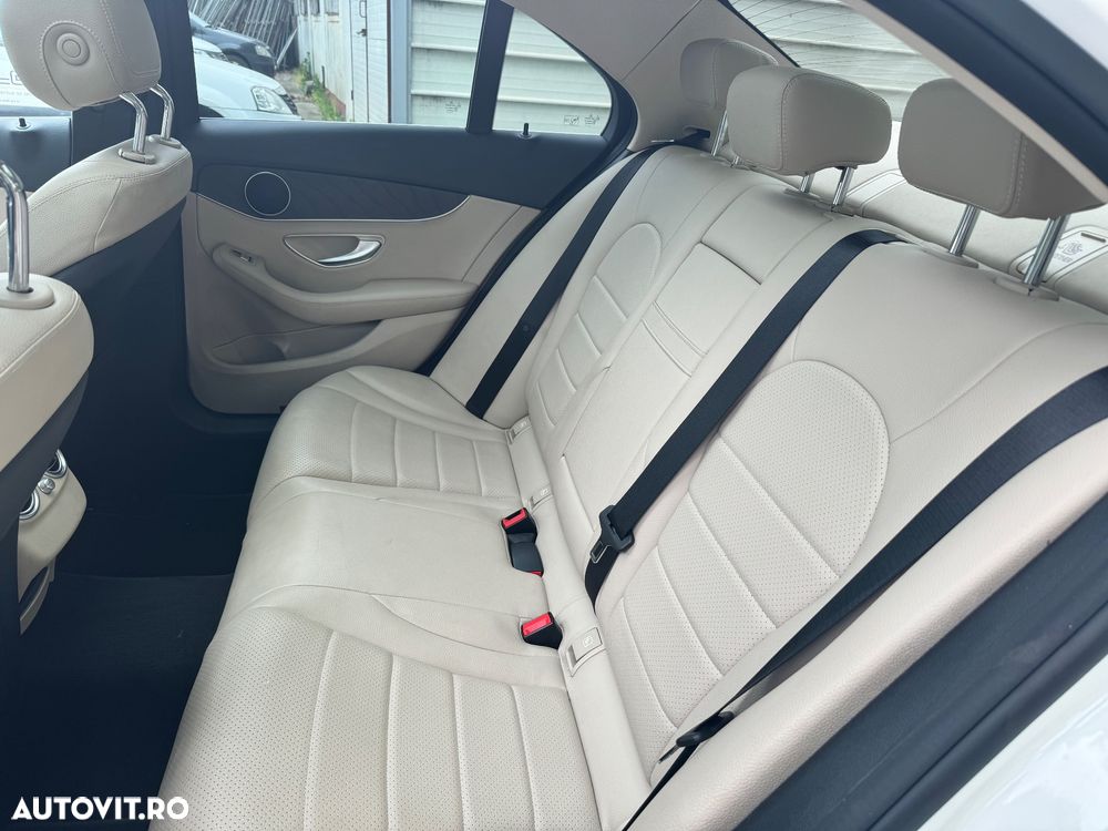 Mercedes-Benz C 220 d 4MATIC Aut. - 11