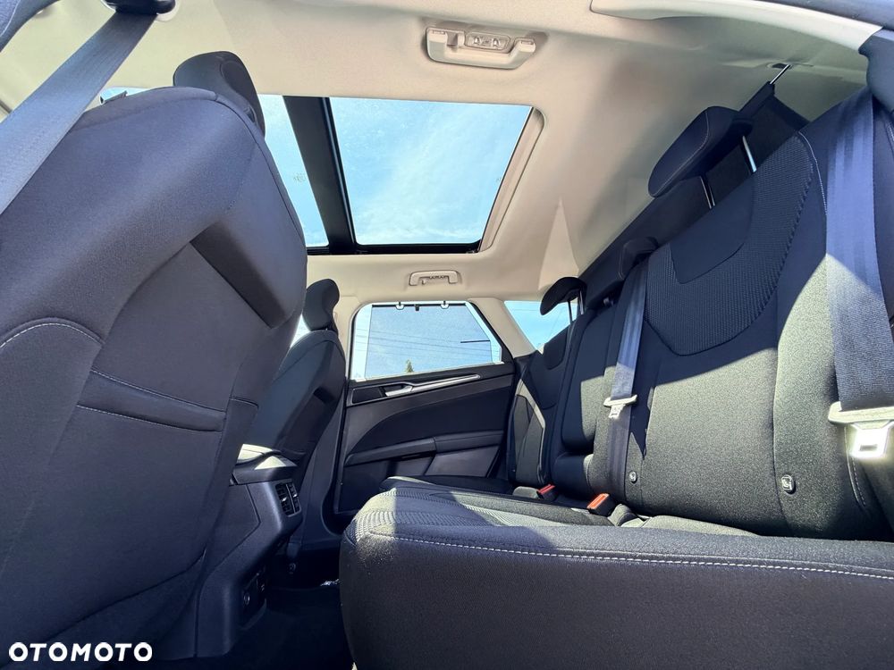 Ford Mondeo 2.0 EcoBlue Titanium - 14