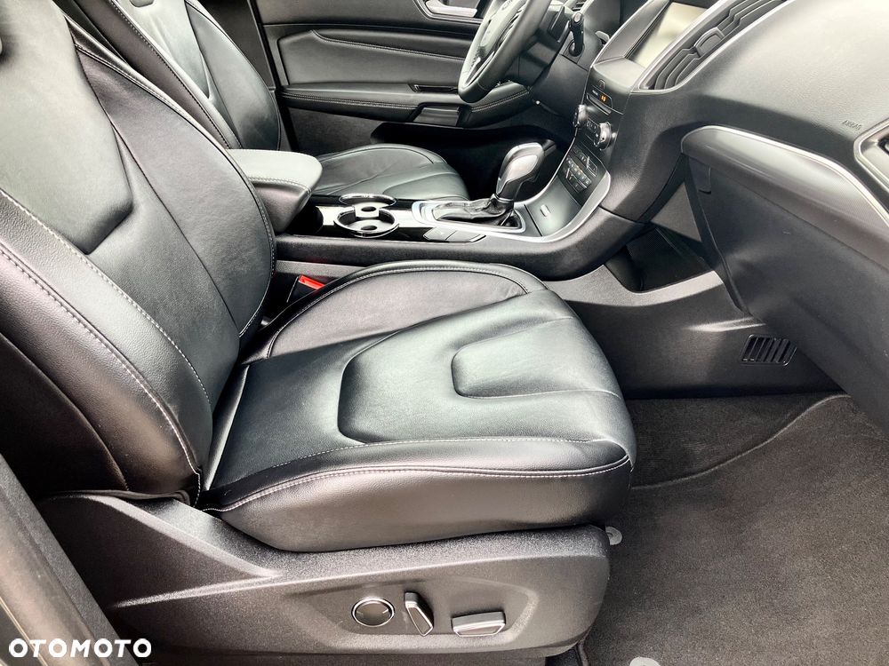 Ford S-Max - 23