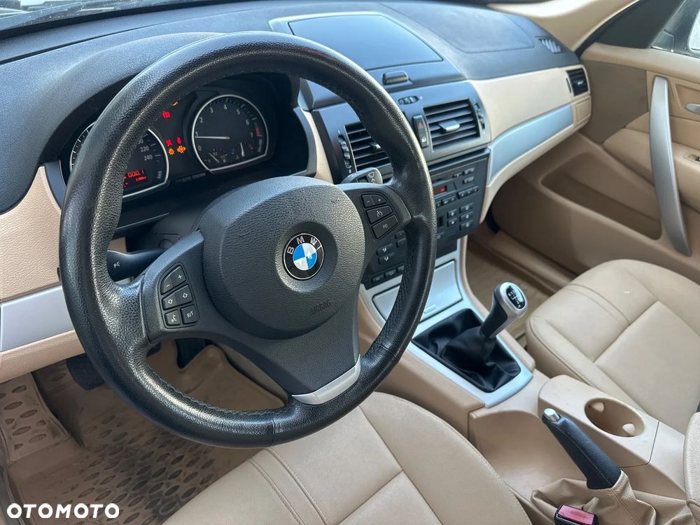 BMW X3 2.0i - 12