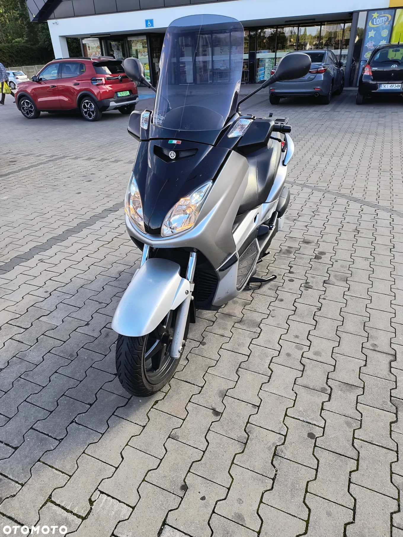Yamaha X-max - 3