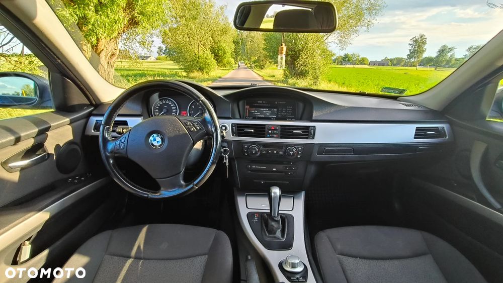 BMW Seria 3 - 12