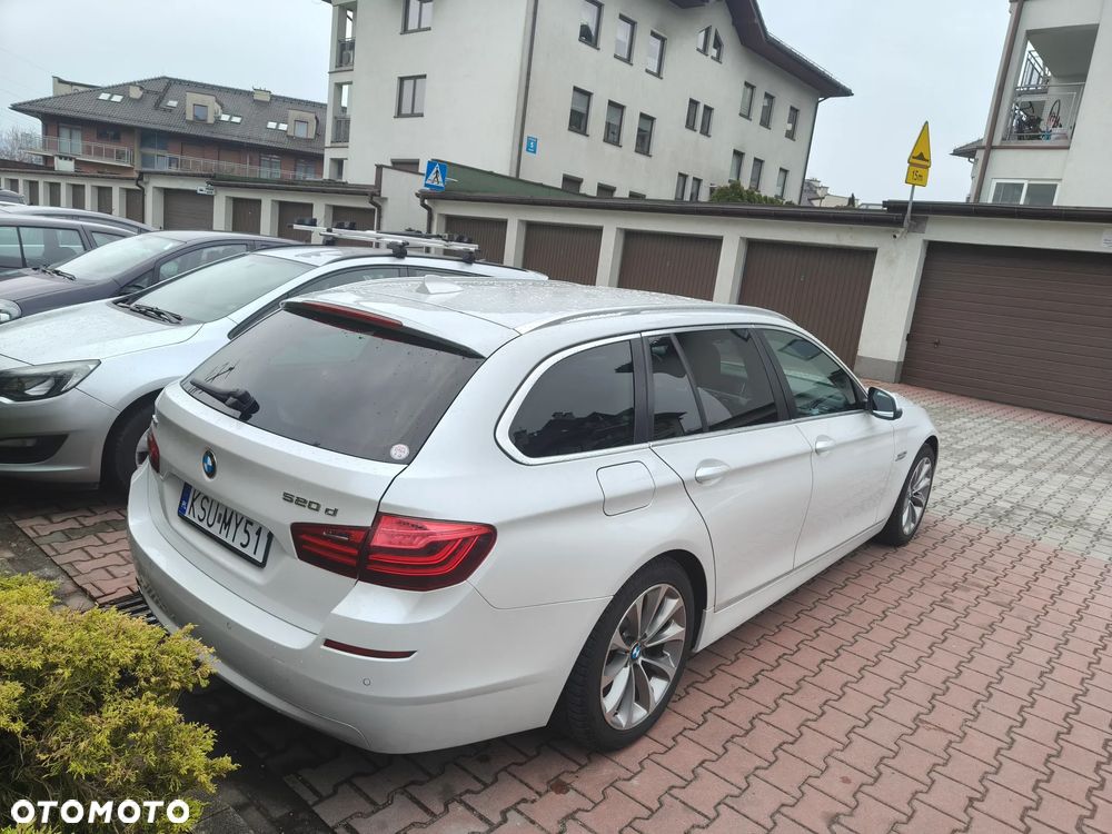 BMW Seria 5 520d xDrive - 22