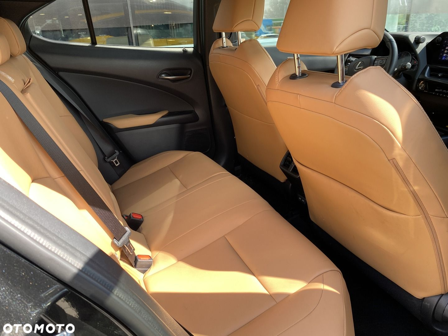 Lexus UX - 17
