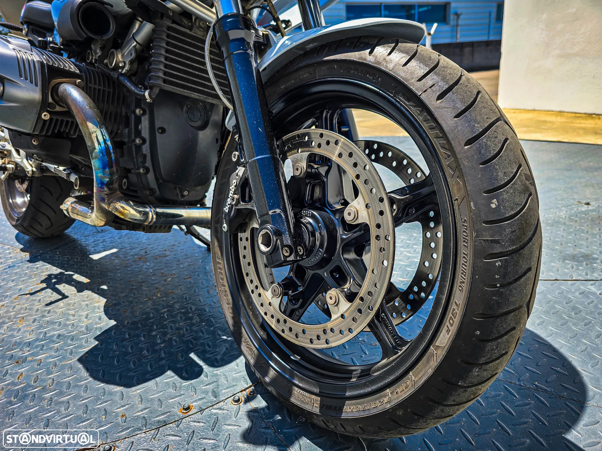 BMW R nineT Racer - 18