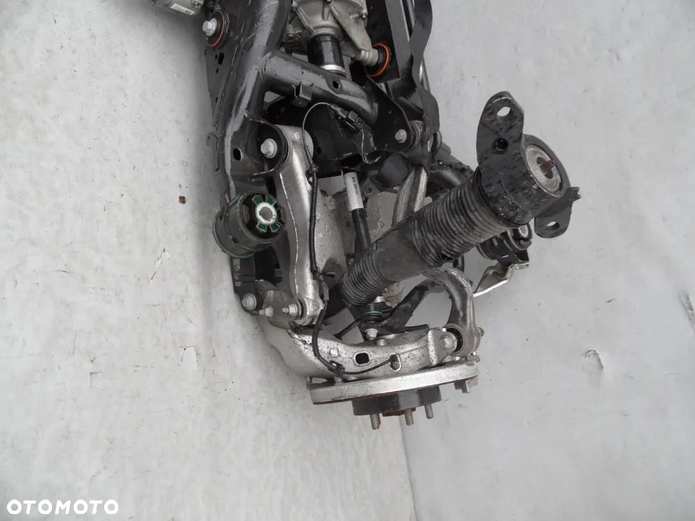 ZAWIESZENIE TYŁ SANKI TYLNE RANGE ROVER DISCOVERY SPORT L550 - 2