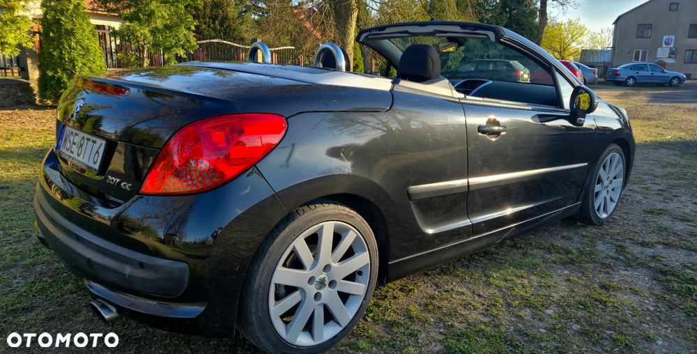 Peugeot 207 CC - 2