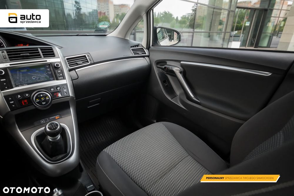 Toyota Verso 1.8 Premium 7os - 28