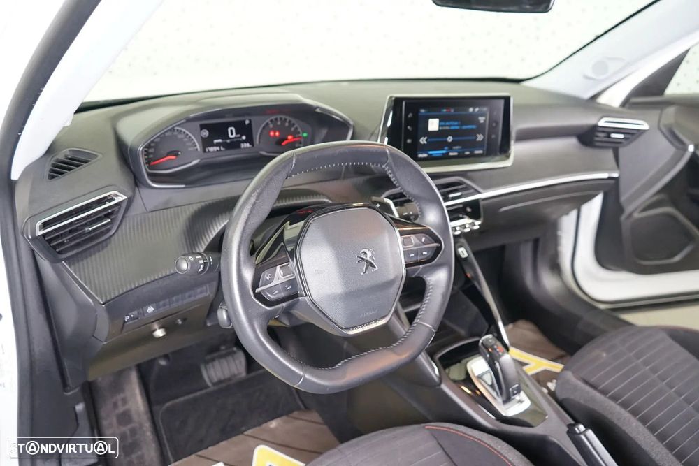 Peugeot 2008 1.2 PureTech Active Pack EAT8 - 14