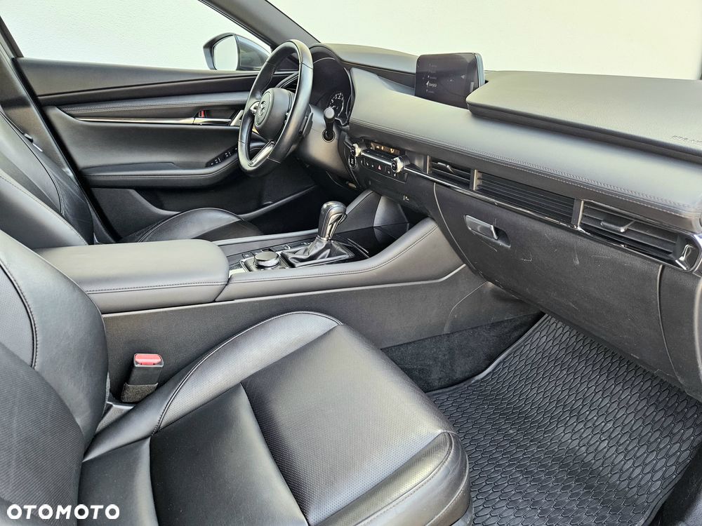 Mazda 3 - 7