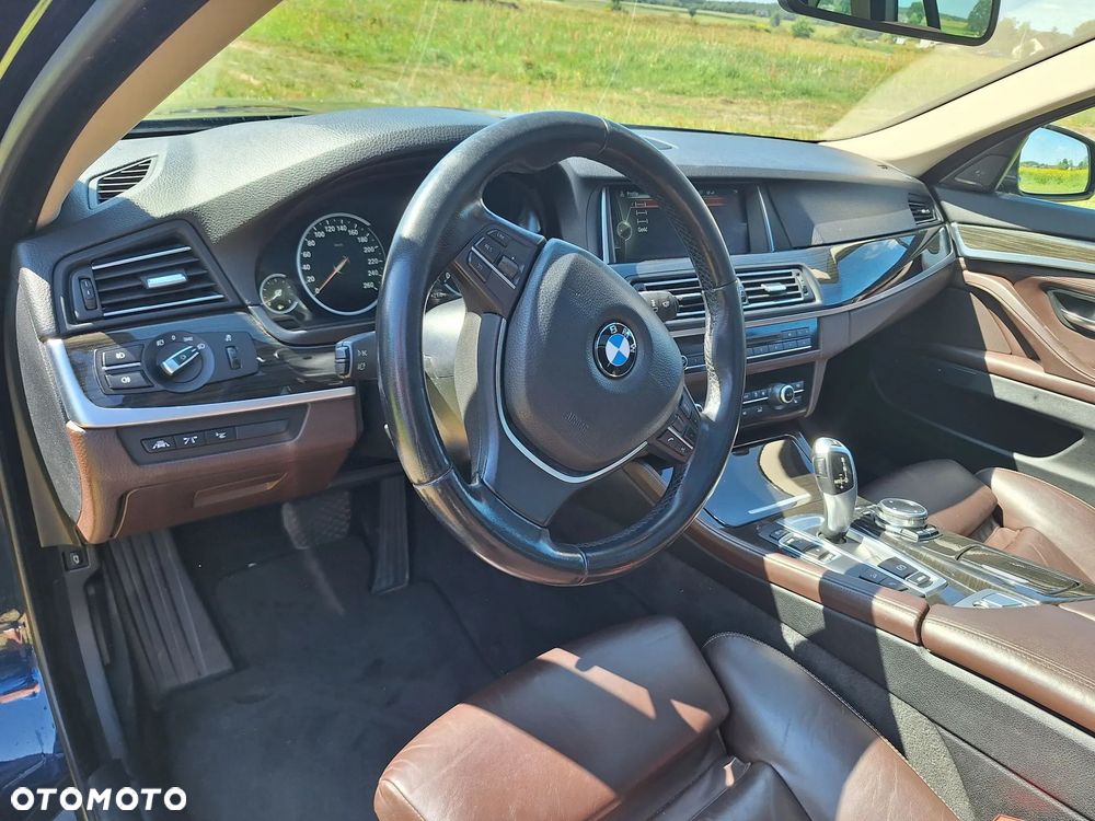 BMW Seria 5 535d xDrive Luxury Line - 15