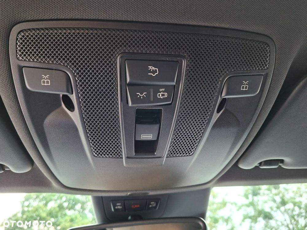 Mercedes-Benz CLA 45 AMG 4Matic 7G-DCT - 29