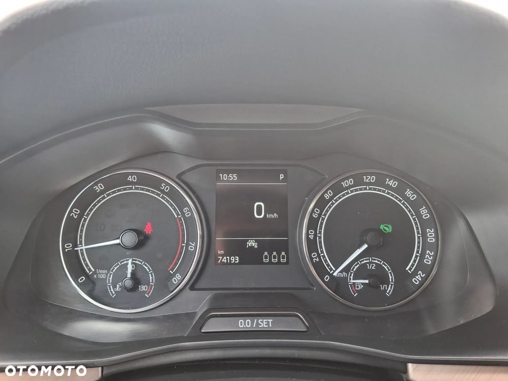 Skoda Kamiq 1.0 TSI Style DSG - 19