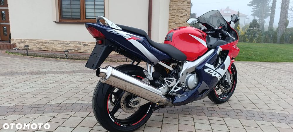 Honda CBR - 6
