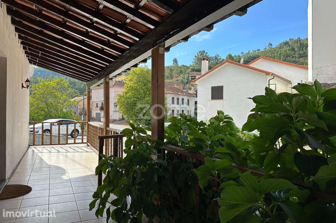 Moradia T5 c/ três pisos |Logradouro e quintal | 50m de Praia Fluvial - Grande imagem: 2/41