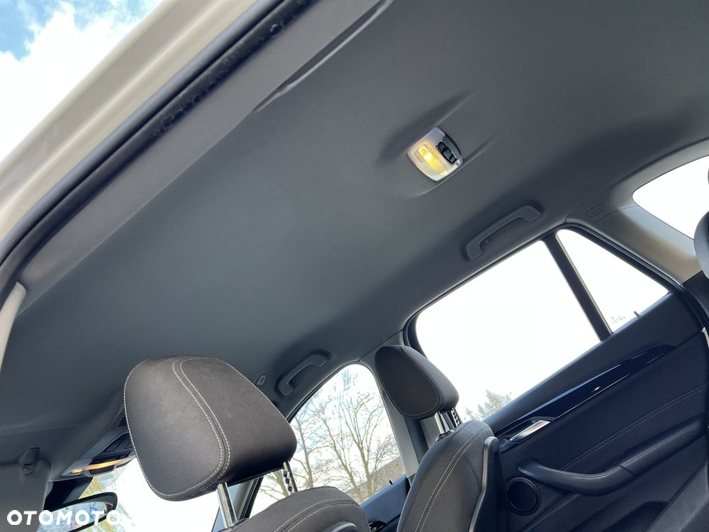 BMW X1 xDrive25d Sport Line - 19