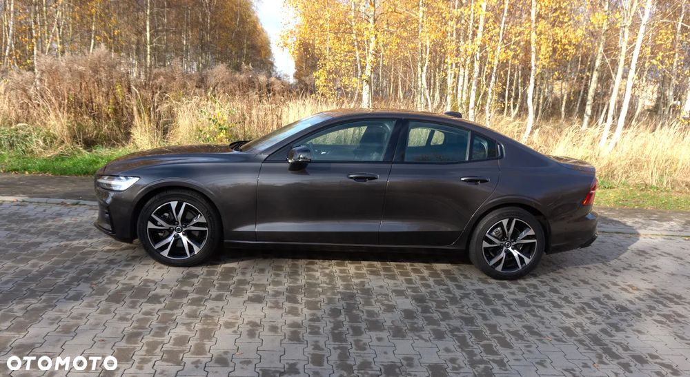 Volvo S60 B5 B Ultimate Dark - 3