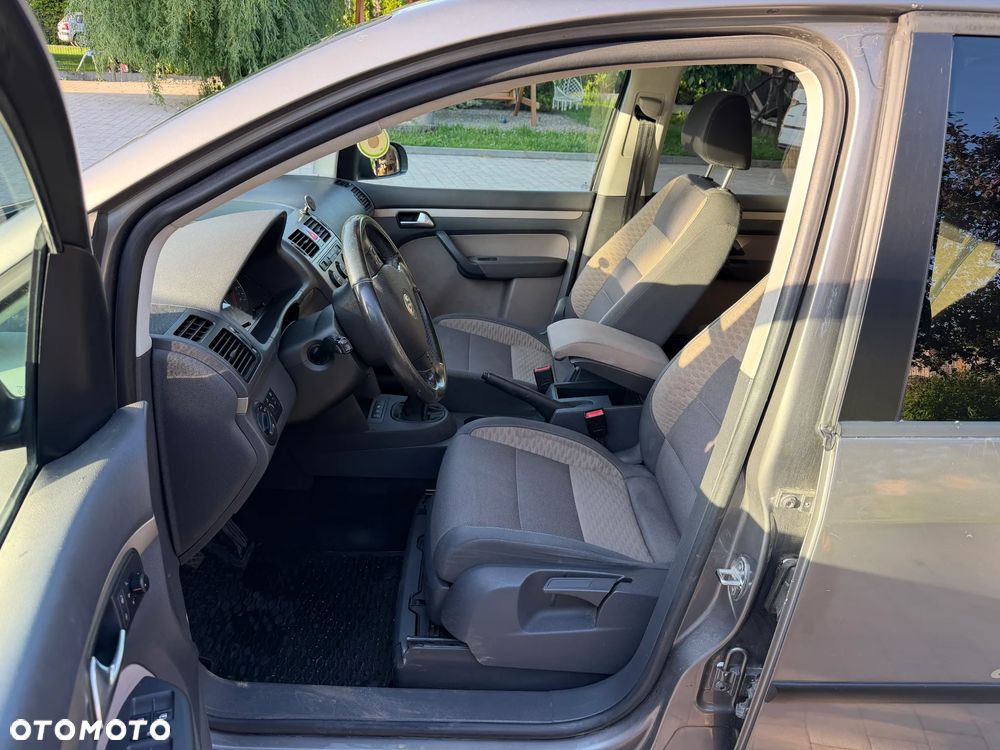Volkswagen Touran 1.9 TDI DPF Cross - 11