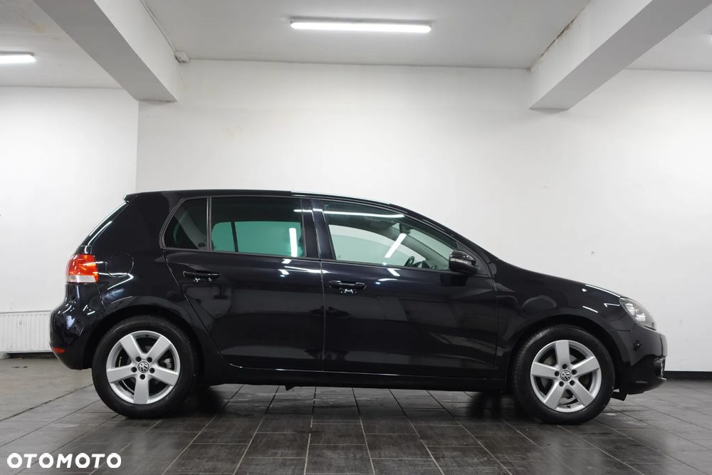 Volkswagen Golf 1.6 TDI DPF Comfortline - 11
