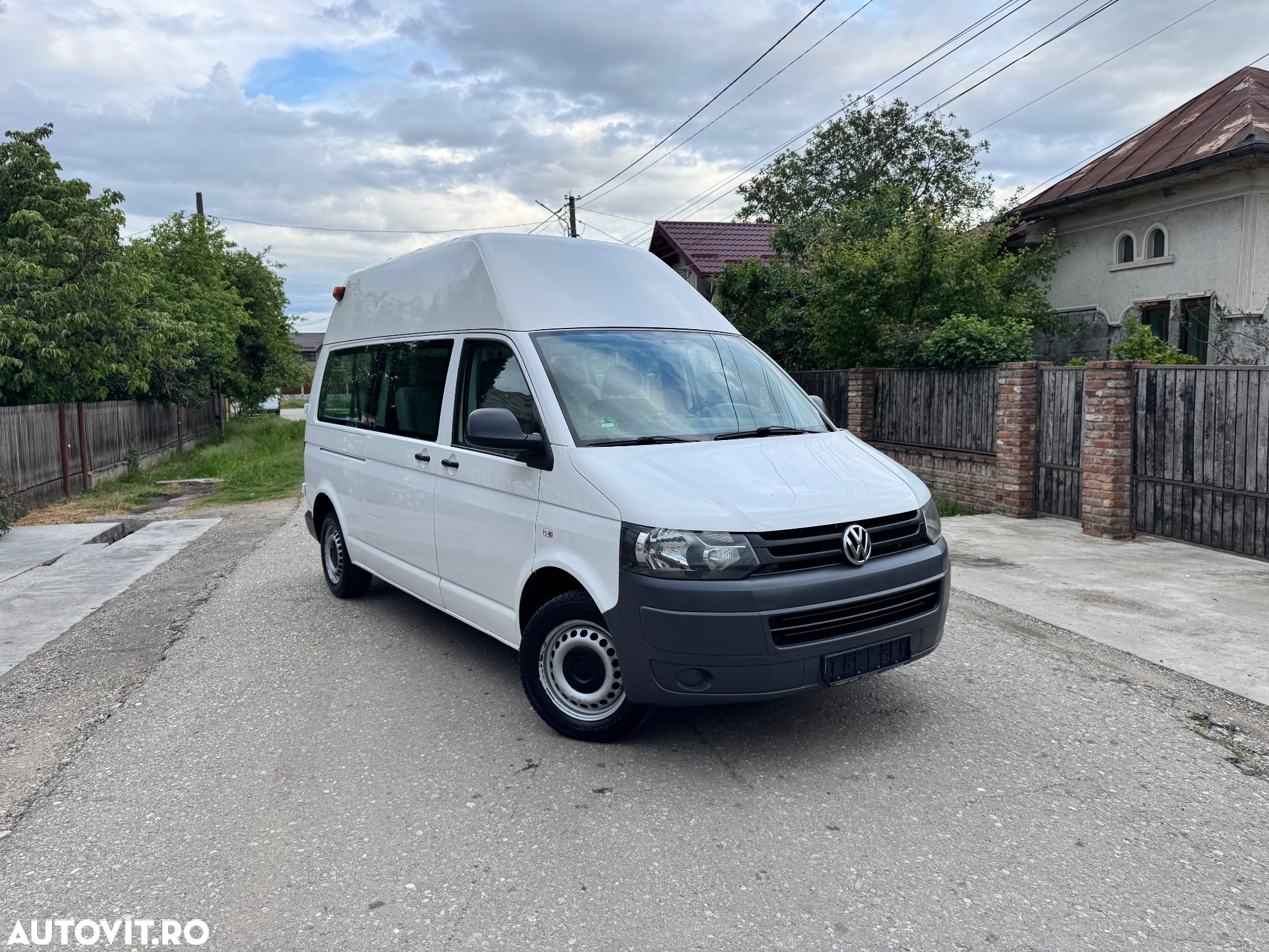Volkswagen Transporter - 3