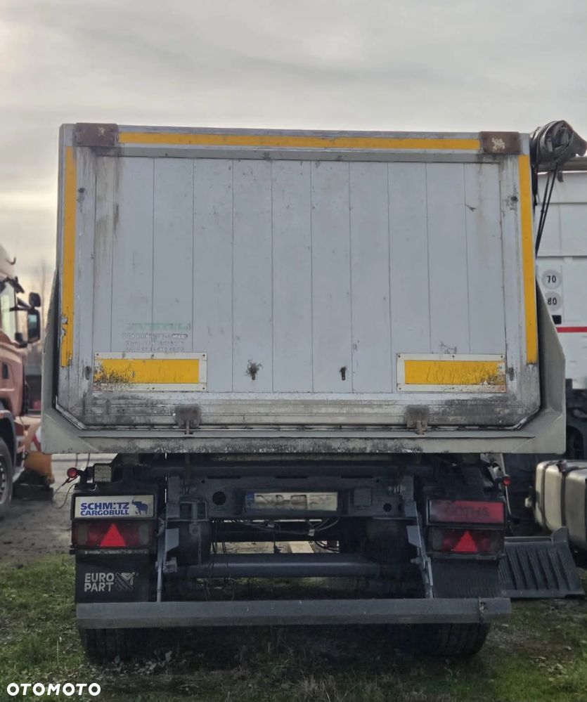 Schmitz Cargobull SKI 24 - 6