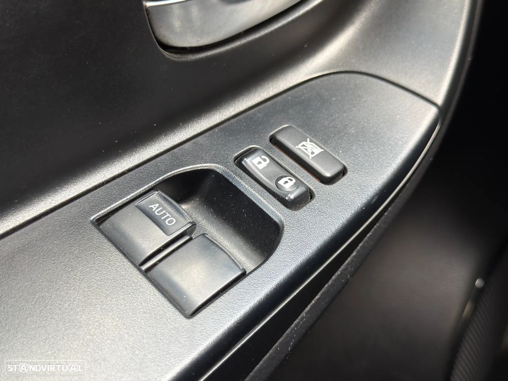 Toyota Yaris 1.0 VVT-i Comfort Plus - 17