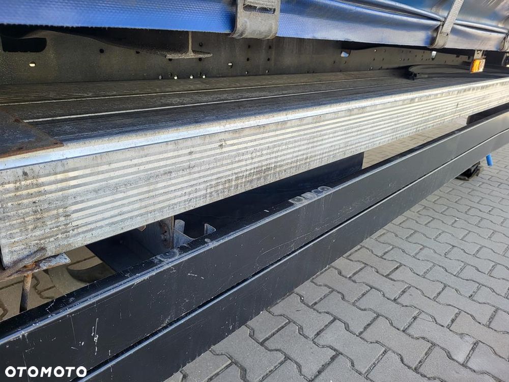 Schmitz Cargobull SCB S3T - 13