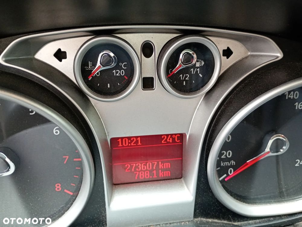 Ford Focus 1.6 Trend - 12