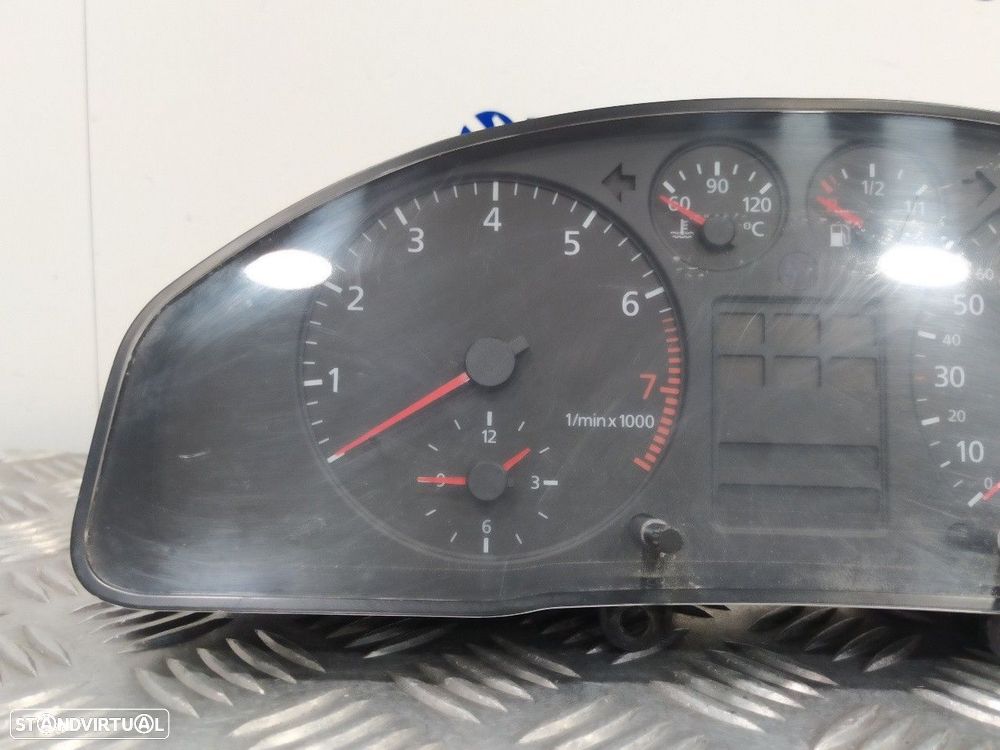 QUADRANTE AUDI A4 1999 - 5