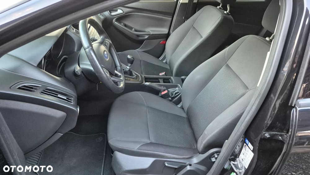 Ford Focus - 13