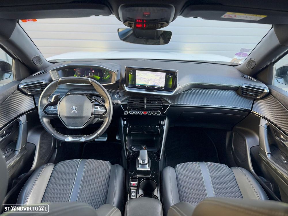 Peugeot 2008 1.2 PureTech GT Line EAT8 - 26