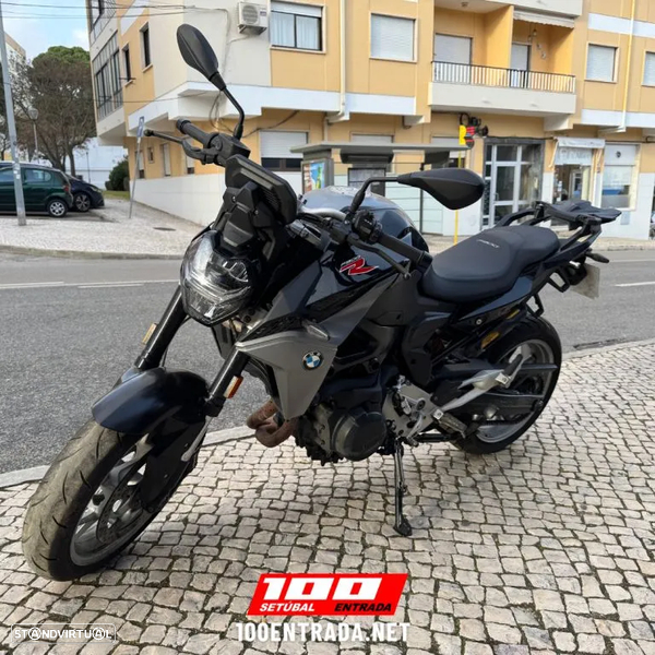 BMW F 900 R