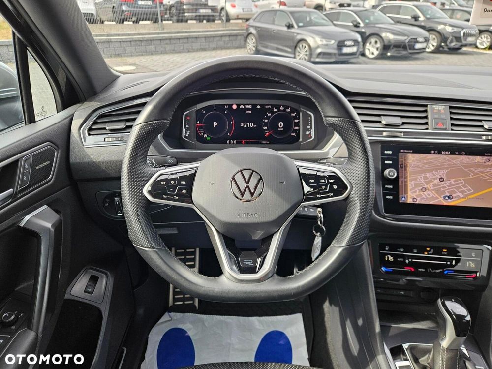 Volkswagen Tiguan Allspace - 16