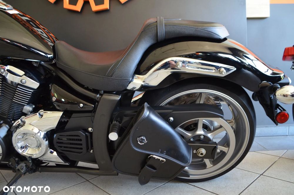 Yamaha XVS - 23