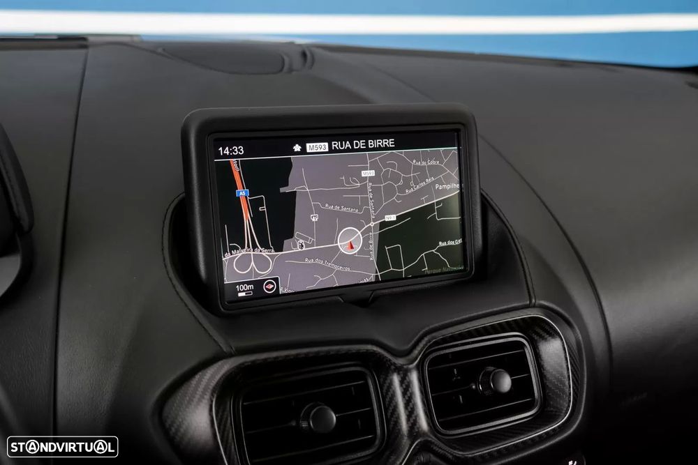 Aston Martin Vantage Roadster V8 - 17