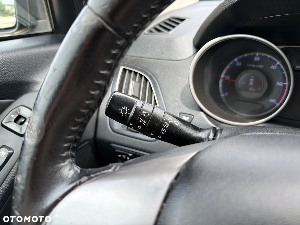 Hyundai ix35 1.7 CRDi Comfort 2WD - 21